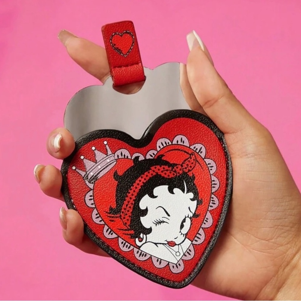 Heart-Shaped Betty Boop Red and Black Compact Mirror with Leather Holder…